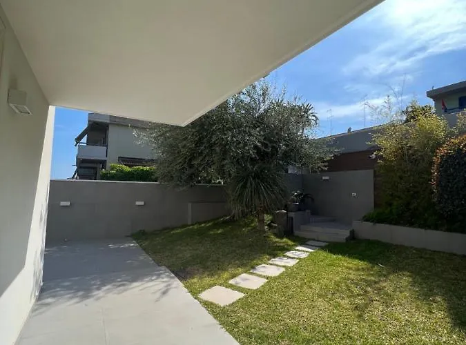 White House Villa